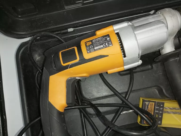 wiertarka-udarowa-jcb-hd800-2-800w-walizka-typ-uchwytu-samozaciskowy