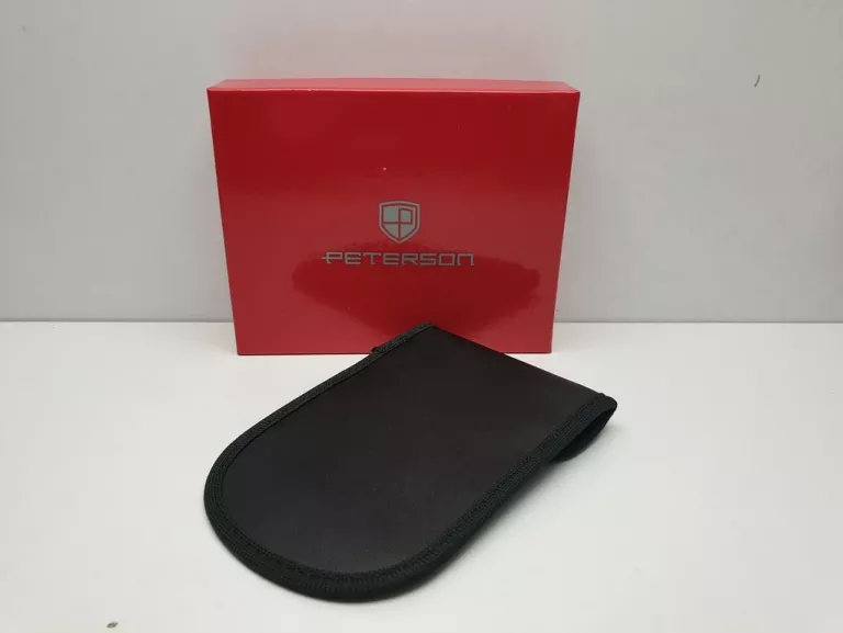 ETUI NA KLUCZE SAMOCHODOWE I KARTY Z RFID PETERSON