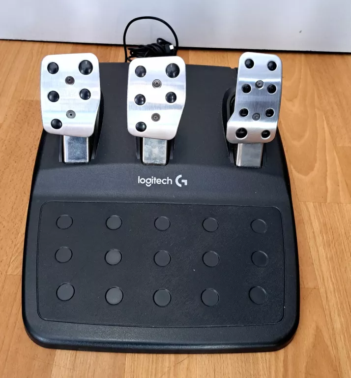 KIEROWNICA LOGITECH G920 / BEZ SHIFTERA-OPIS