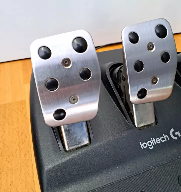KIEROWNICA LOGITECH G920 / BEZ SHIFTERA-OPIS