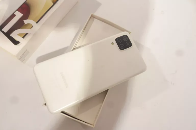 telefon-samsung-a12-pudelko-przekatna-ekranu-65
