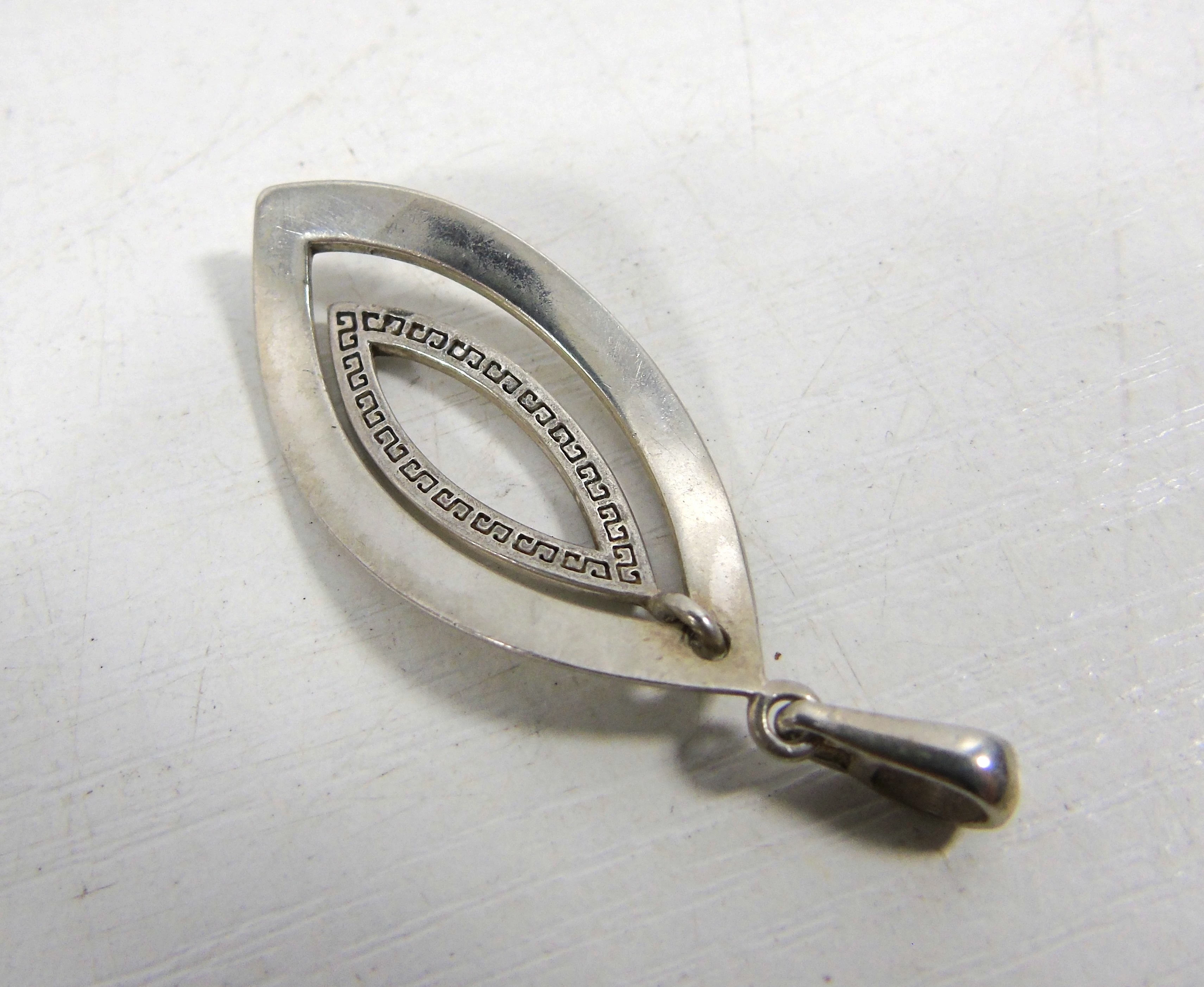 fajowa-srebrna-zawieszka-pr925-stan-nie-wymaga-renowacji