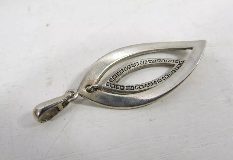 fajowa-srebrna-zawieszka-pr925-plac-wolnosci-6-zuromin