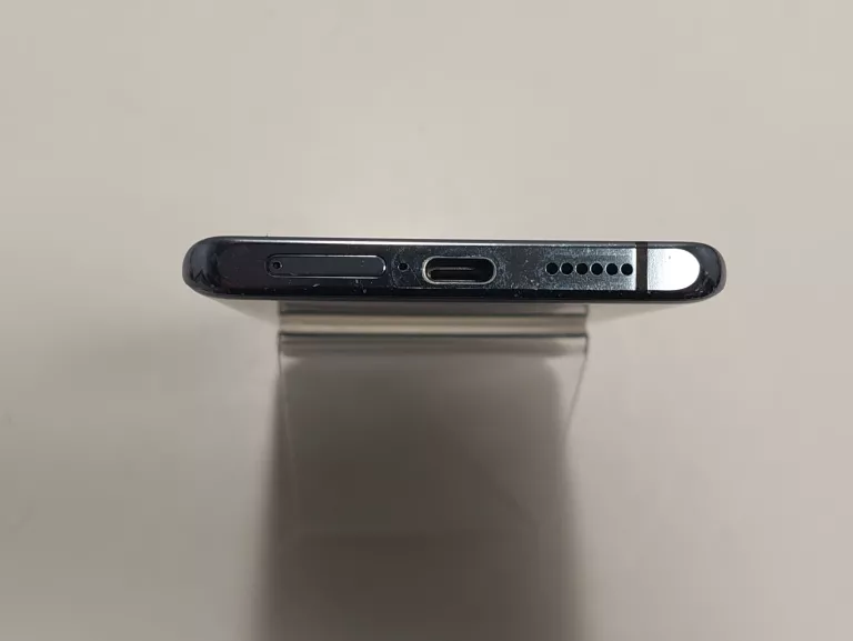 TELEFON VIVO V2006
