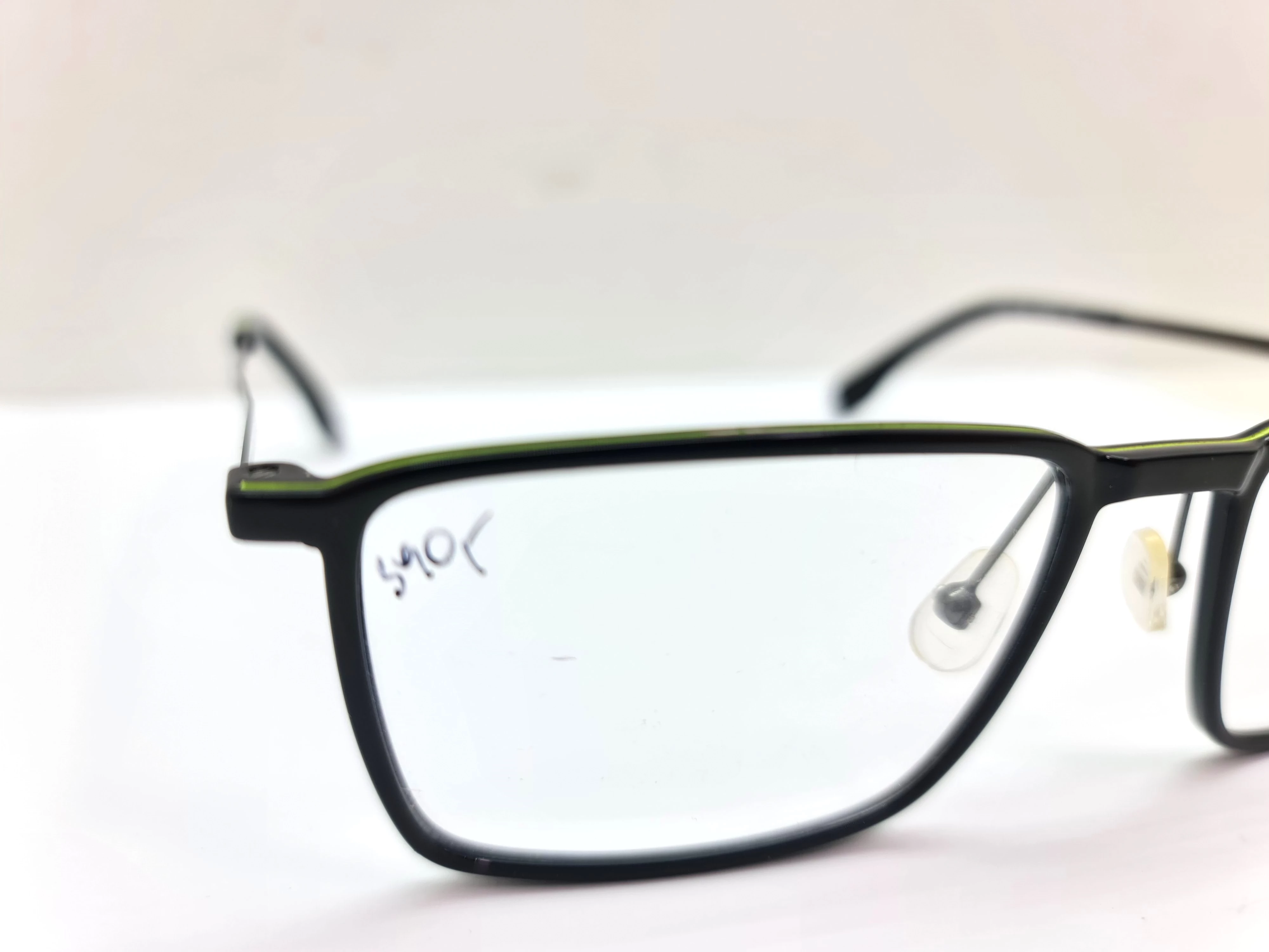 oprawki-lacoste-l2814-stan-uzywany