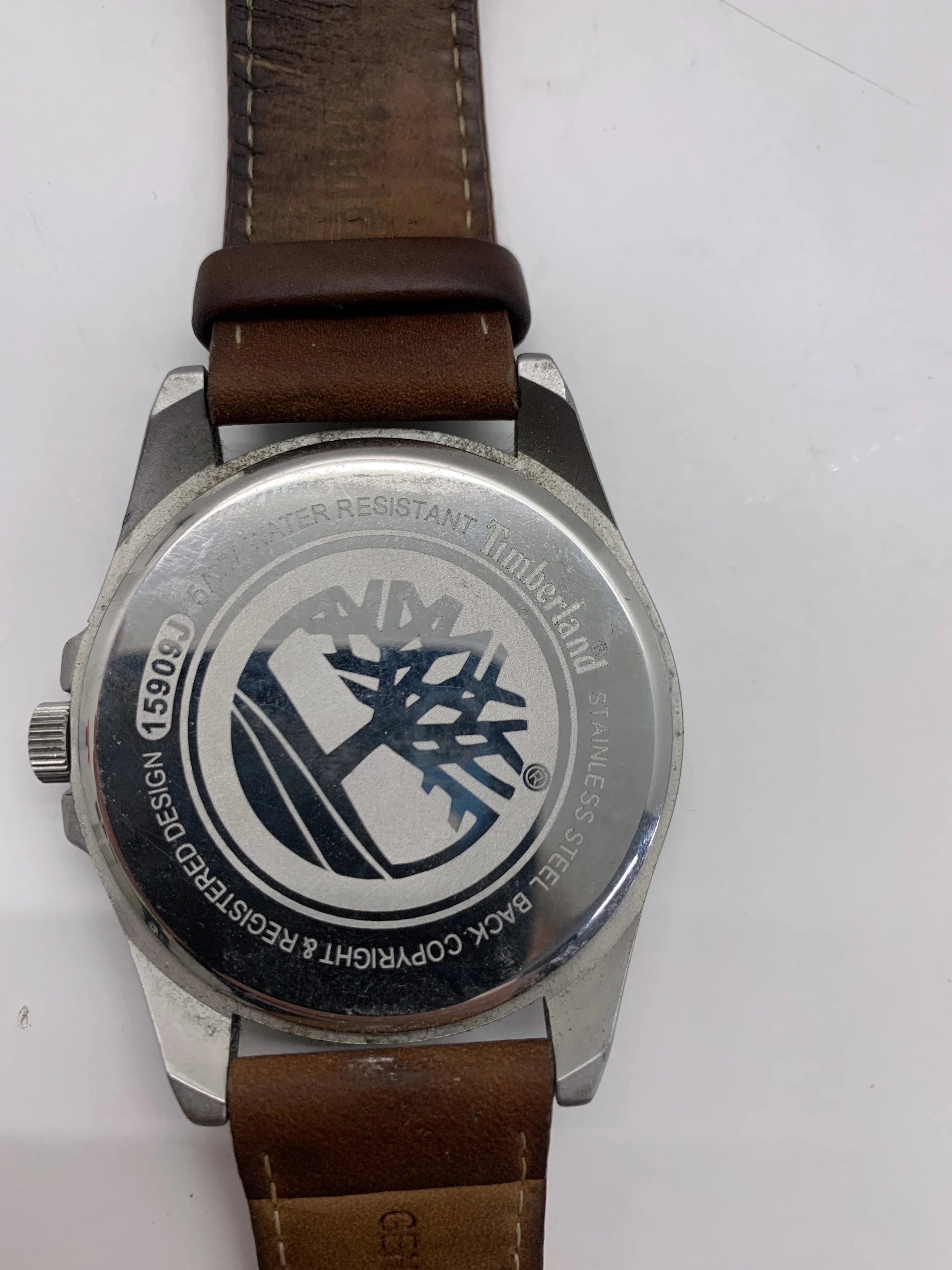 zegarek-timberland-15909j-ksztalt-koperty-okragla