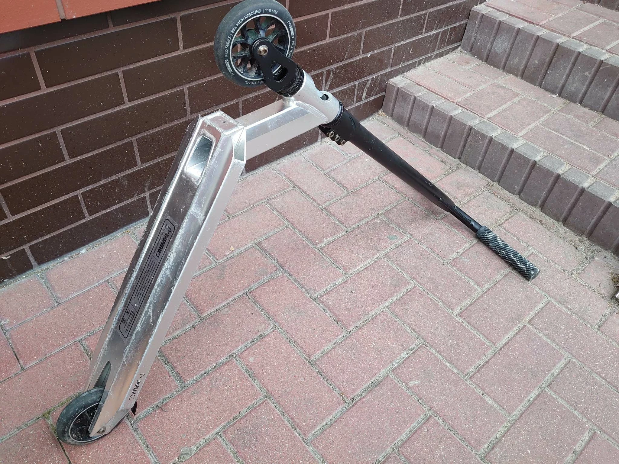 hulajnoga-wyczynowa-movino-odb-osob-stan-uzywany