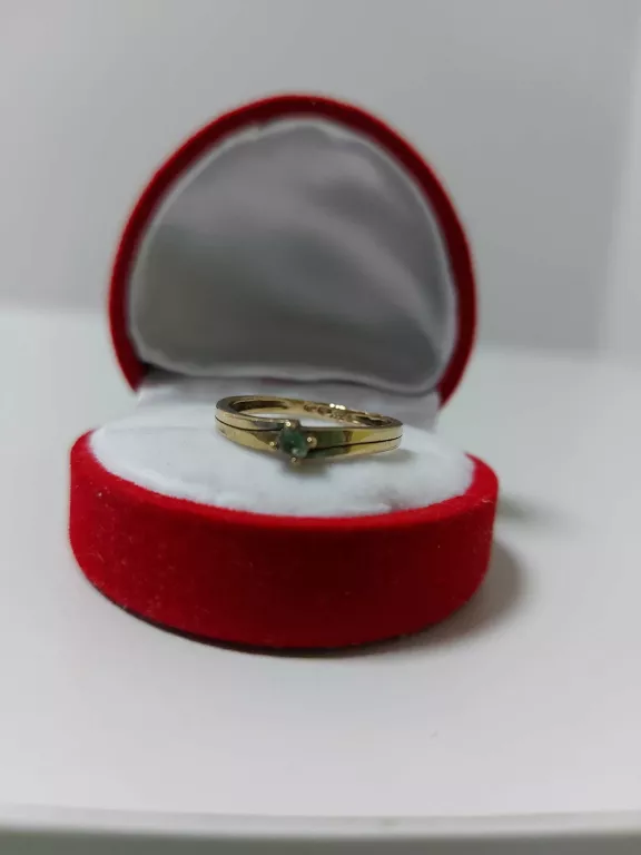 ZŁOTY PIERSCIONEK [375] 1,44G
