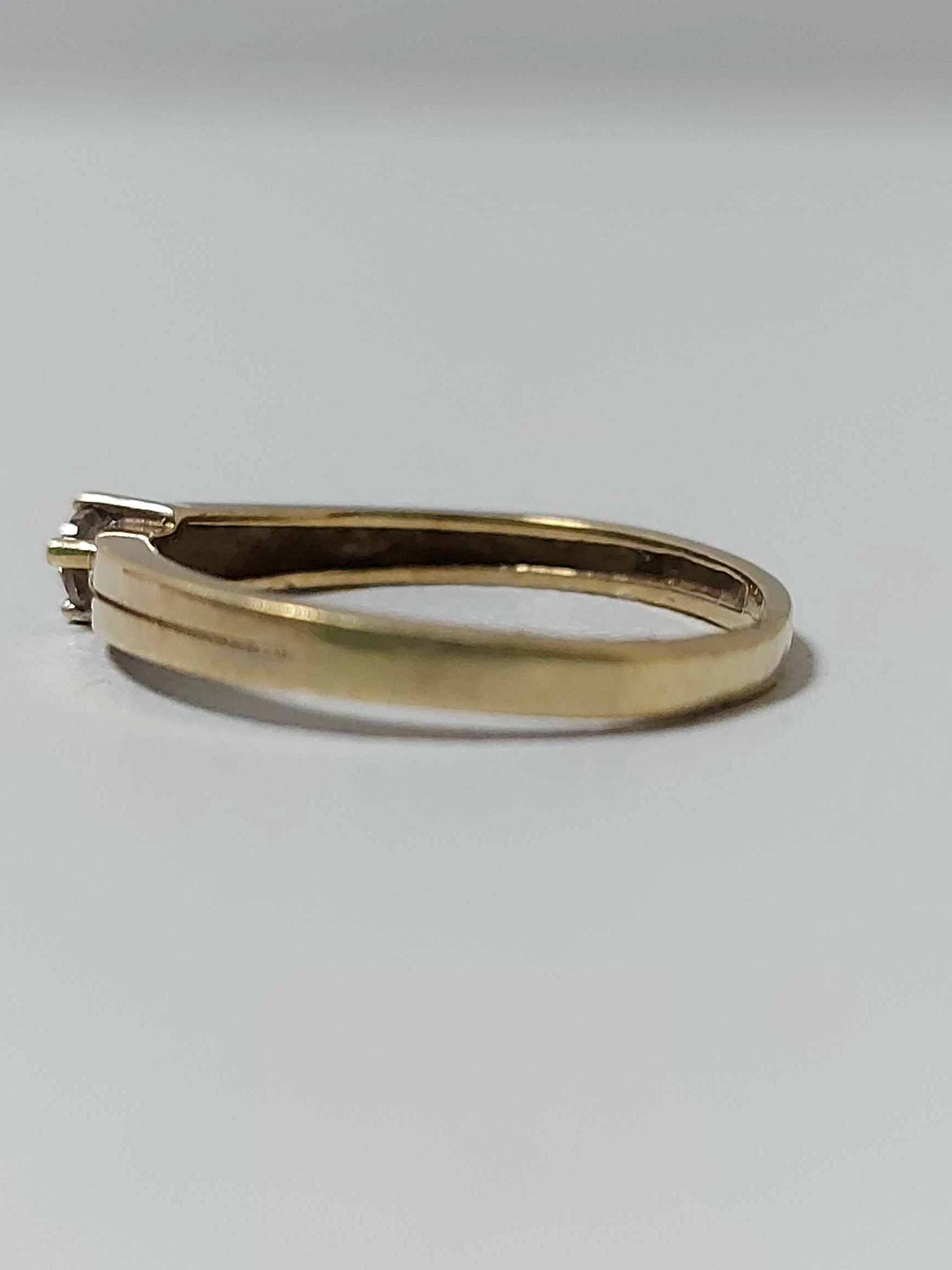 zloty-pierscionek-375-144g-rodzaj-2205-2