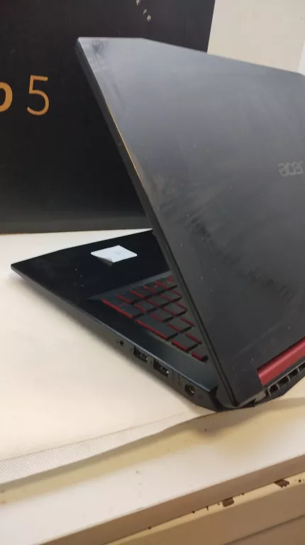 LAPTOP ACER NITRO 5 INTEL I5 8GB RAM 500/1000