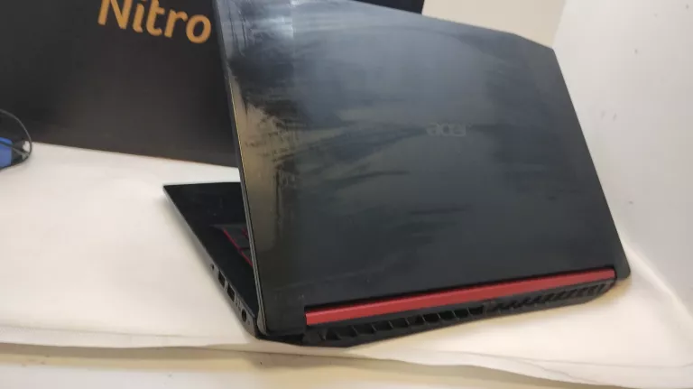 LAPTOP ACER NITRO 5 INTEL I5 8GB RAM 500/1000