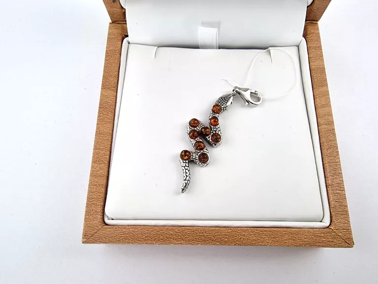 piekna-srebrna-zawieszka-waz-pr925-4g-centralna-10-pulawy-mpd