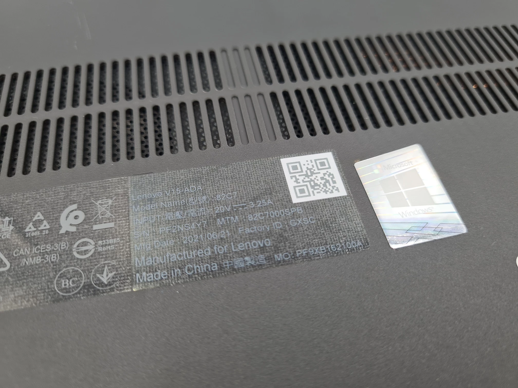 laptop-lenovo-v15-ada-ryzen-3-20gb-ram-512ssd-liczba-rdzeni-procesora-4