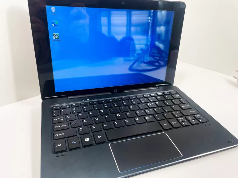 TABLET 2W1 KRUGER&MATZ EDGE 1084