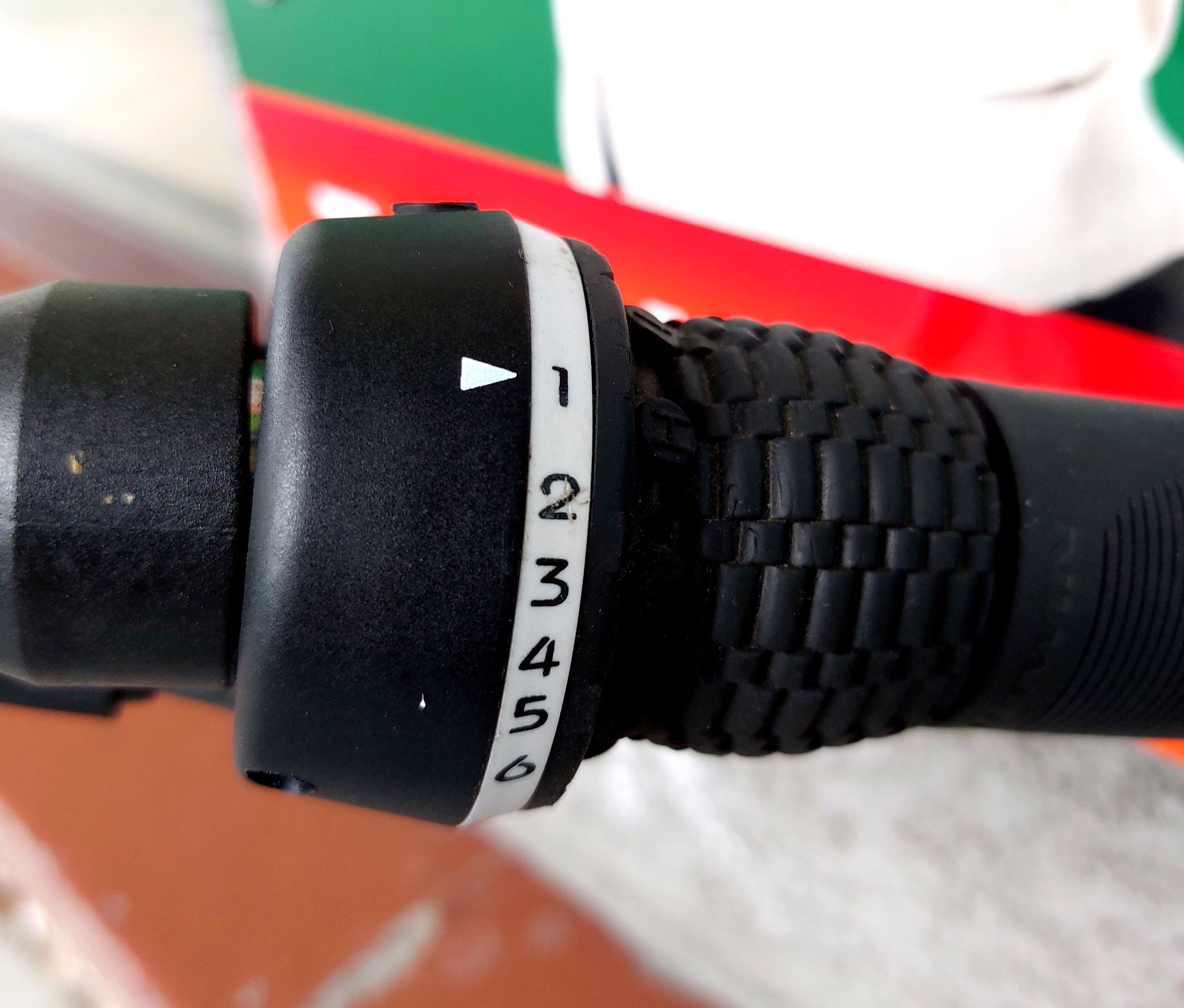 rower-miejski-elops-120-niska-rama-btwin-holender-rodzaj-przerzutki-zewnetrzna