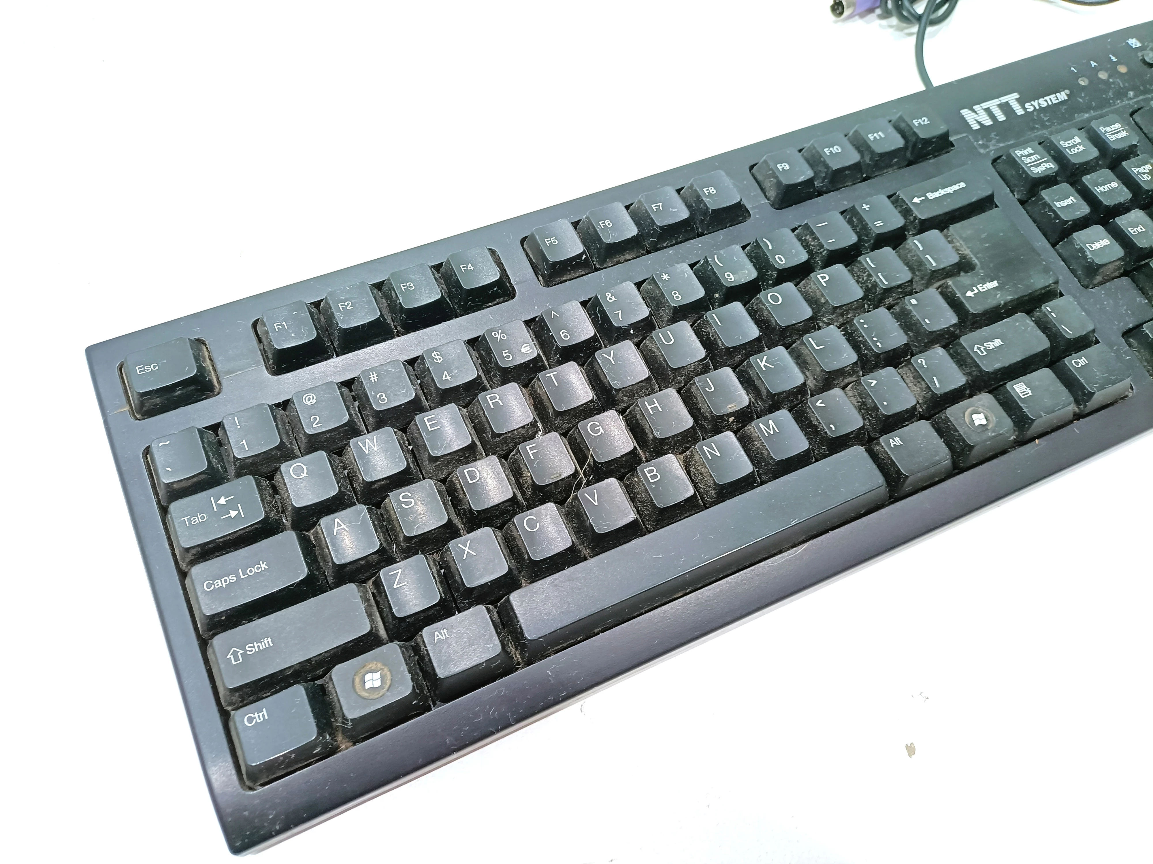 klawiatura-przewodowa-ntt-system-stan-uzywany