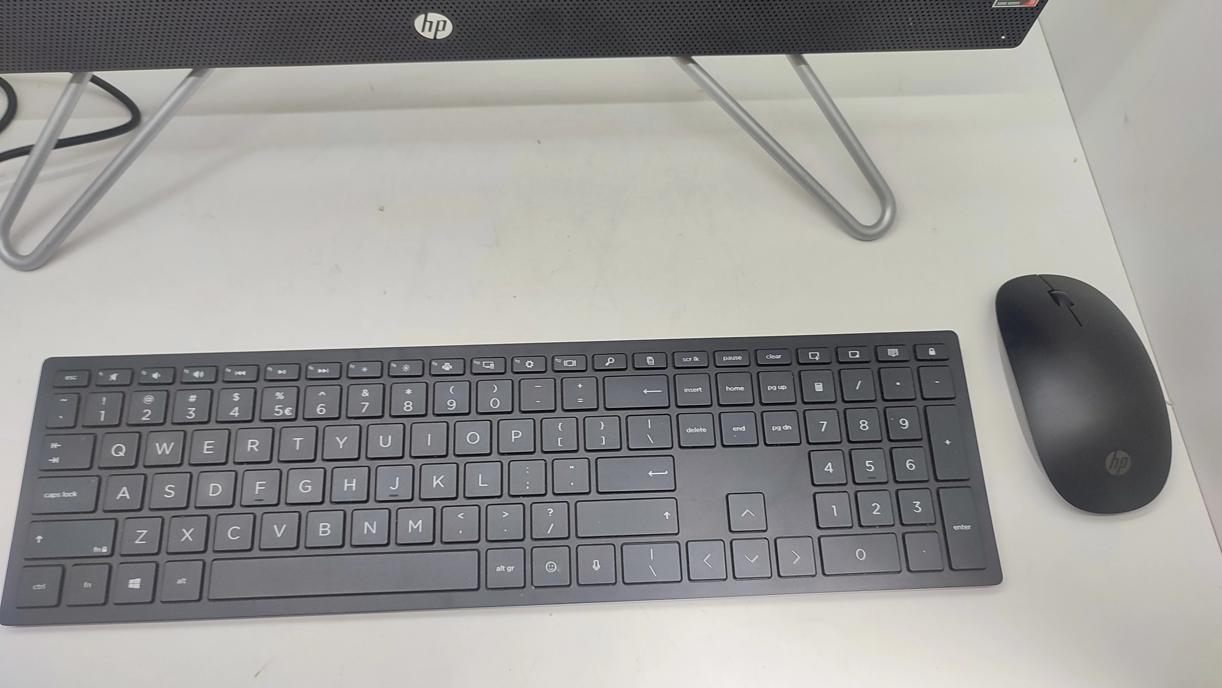 komputer-hp-all-in-one-24-cb1330nw-taktowanie-bazowe-procesora-27