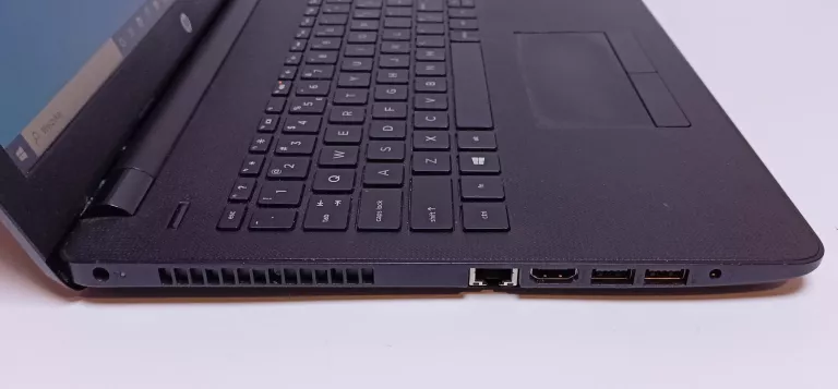 LAPTOP HP 15 15-RA048NW / CELERON / 8GB / 256 SSD