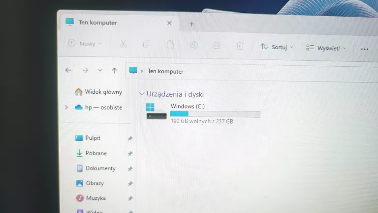 KOMPUTER HP ALL IN ONE 24-CB1330NW