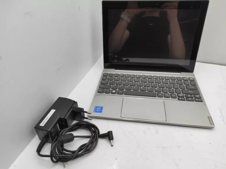 LAPTOP LENOVO 80FX ATOM X5/WIN10/4GBRAM/HD/60GB