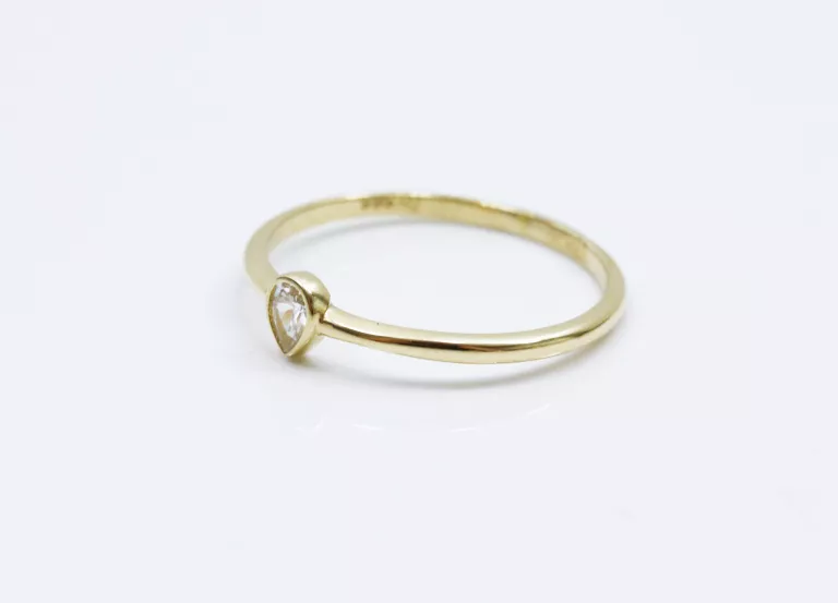 zloty-pierscionek-z-cyrkonia-p585-14k-133g-r18-material-15835-2