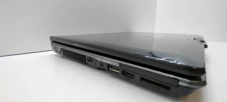LAPTOP ASUS X57V / ŁADOWAKRA