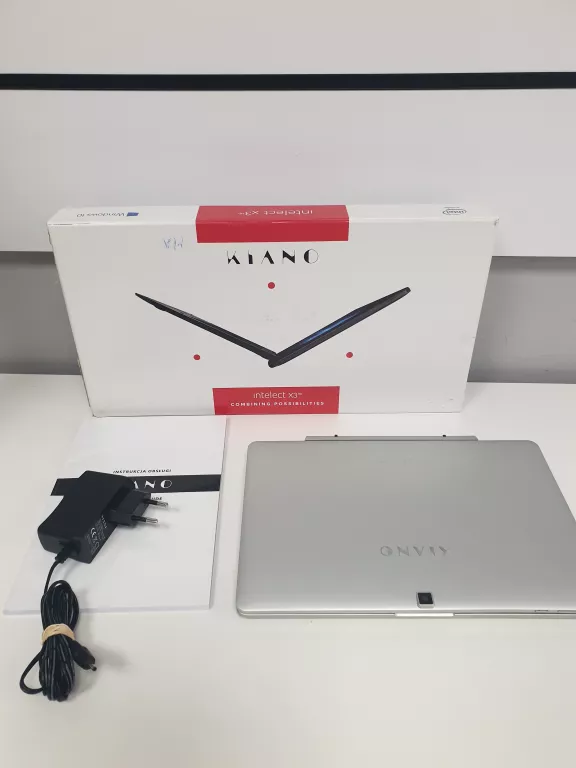 TABLET LAPTOP 2W1 KIANO INTELECT X3 2/32GB WIN10