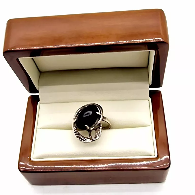 SREBRNY PIERŚCIONEK 875 4,21G