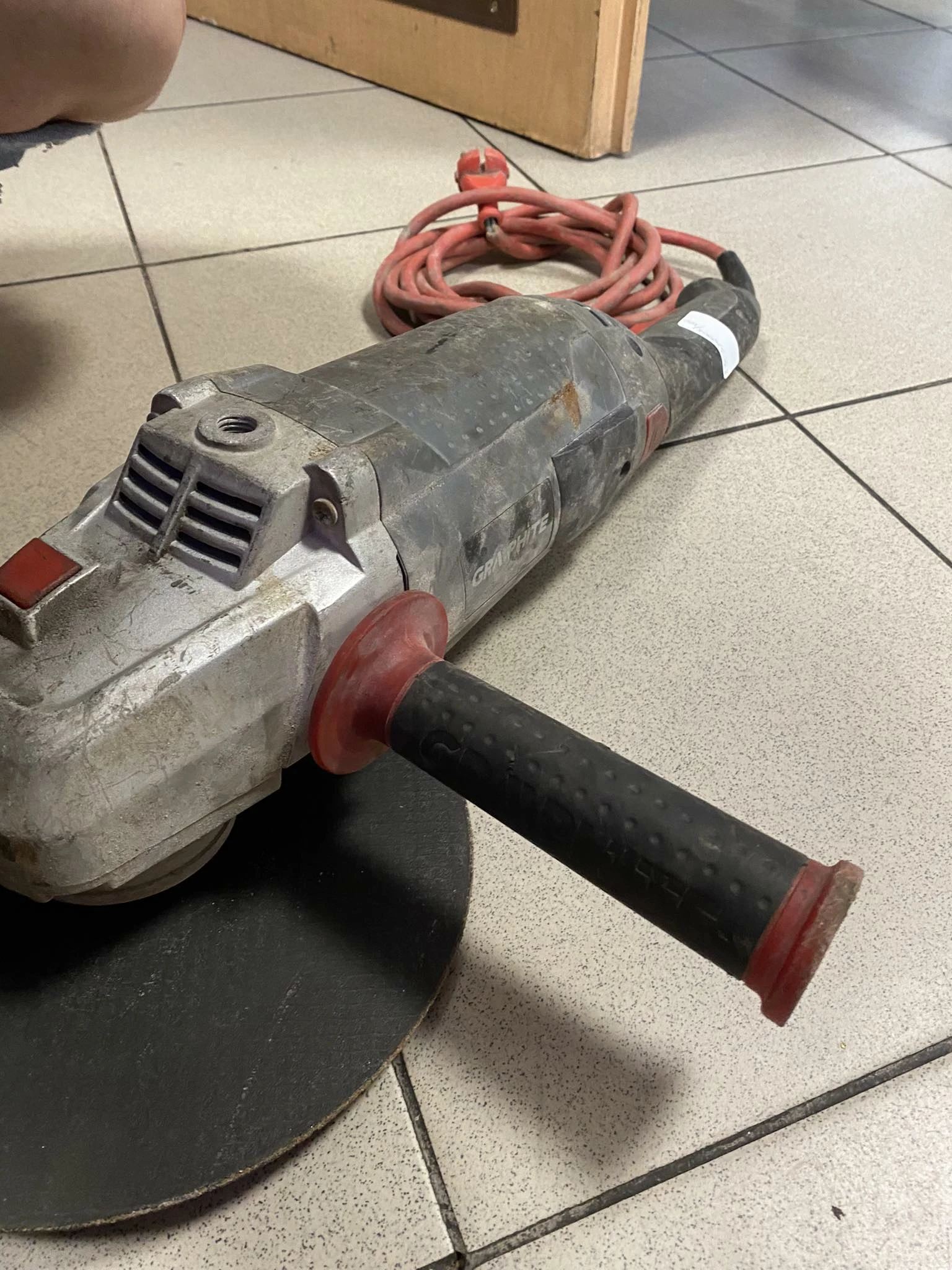 szlifierka-katowa-graphite-59g207-2350w-ean-gtin-5902062034656