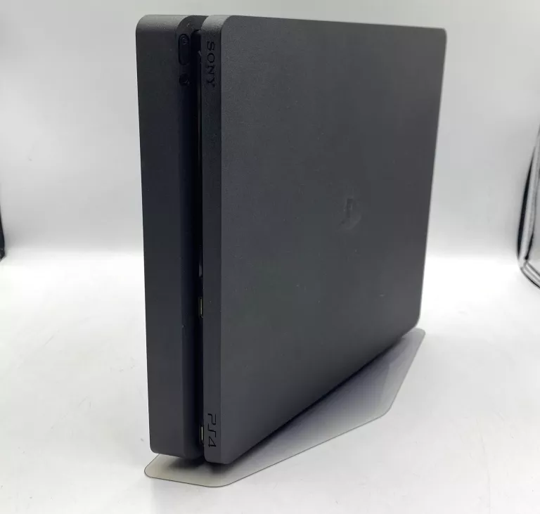 KONSOLA PS4 1TB + OKULARY VR