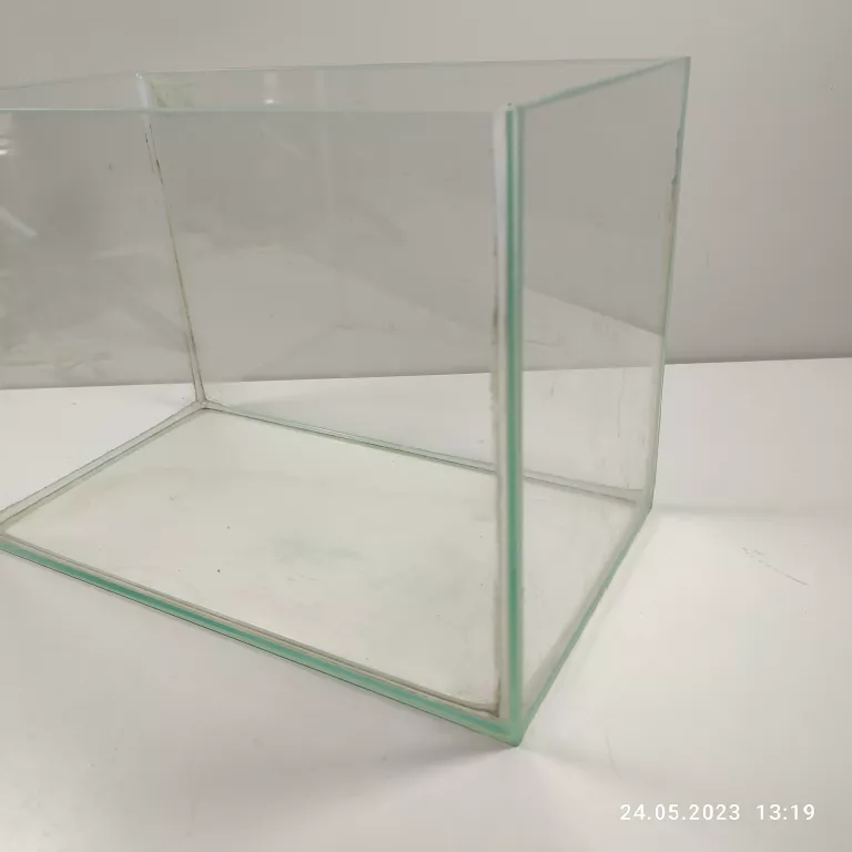 AKWARIUM 32 CM X 22 CM X18 CM-RYBKI/CHOMIK