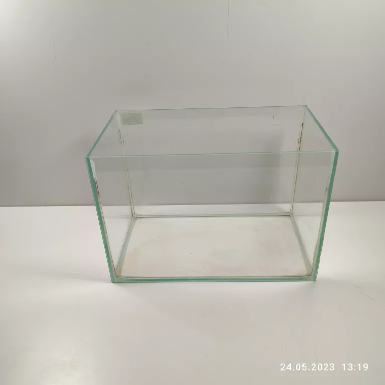 AKWARIUM 32 CM X 22 CM X18 CM-RYBKI/CHOMIK