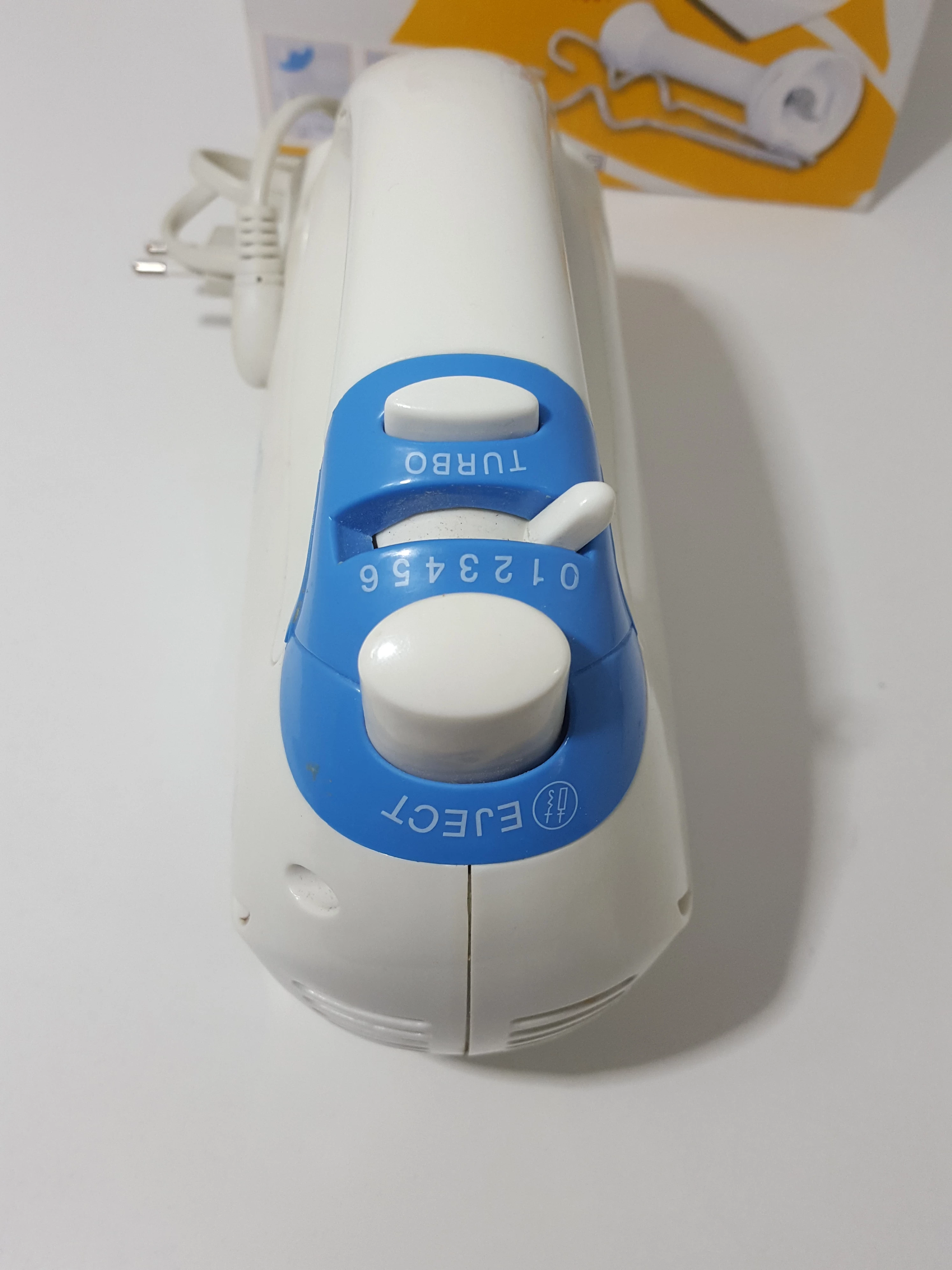 mikser-eldom-r100-pudelko-kolor-dominujacy-bialy