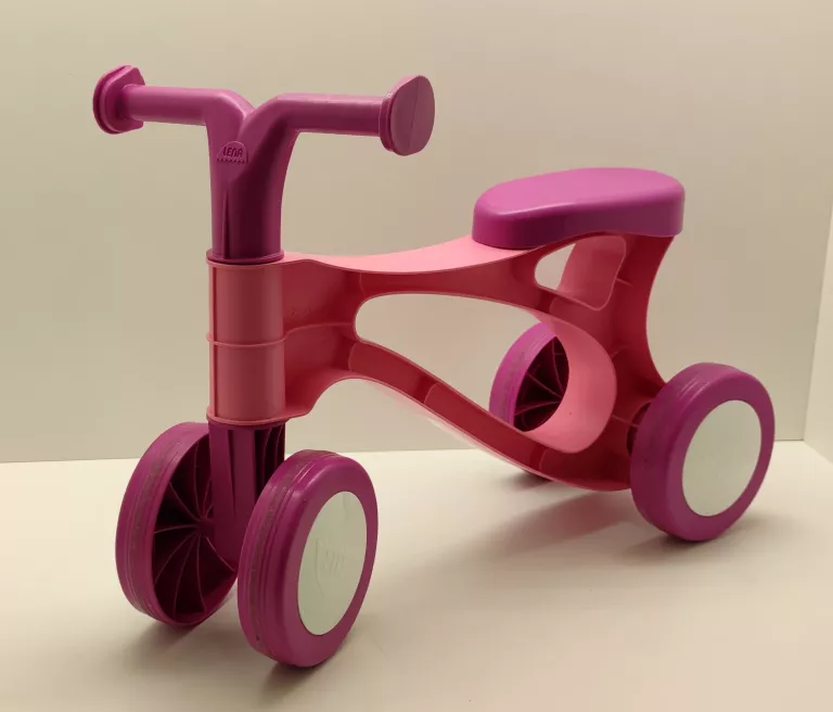 rowerek-biegowy-plastikowy-lena-stan-uzywany