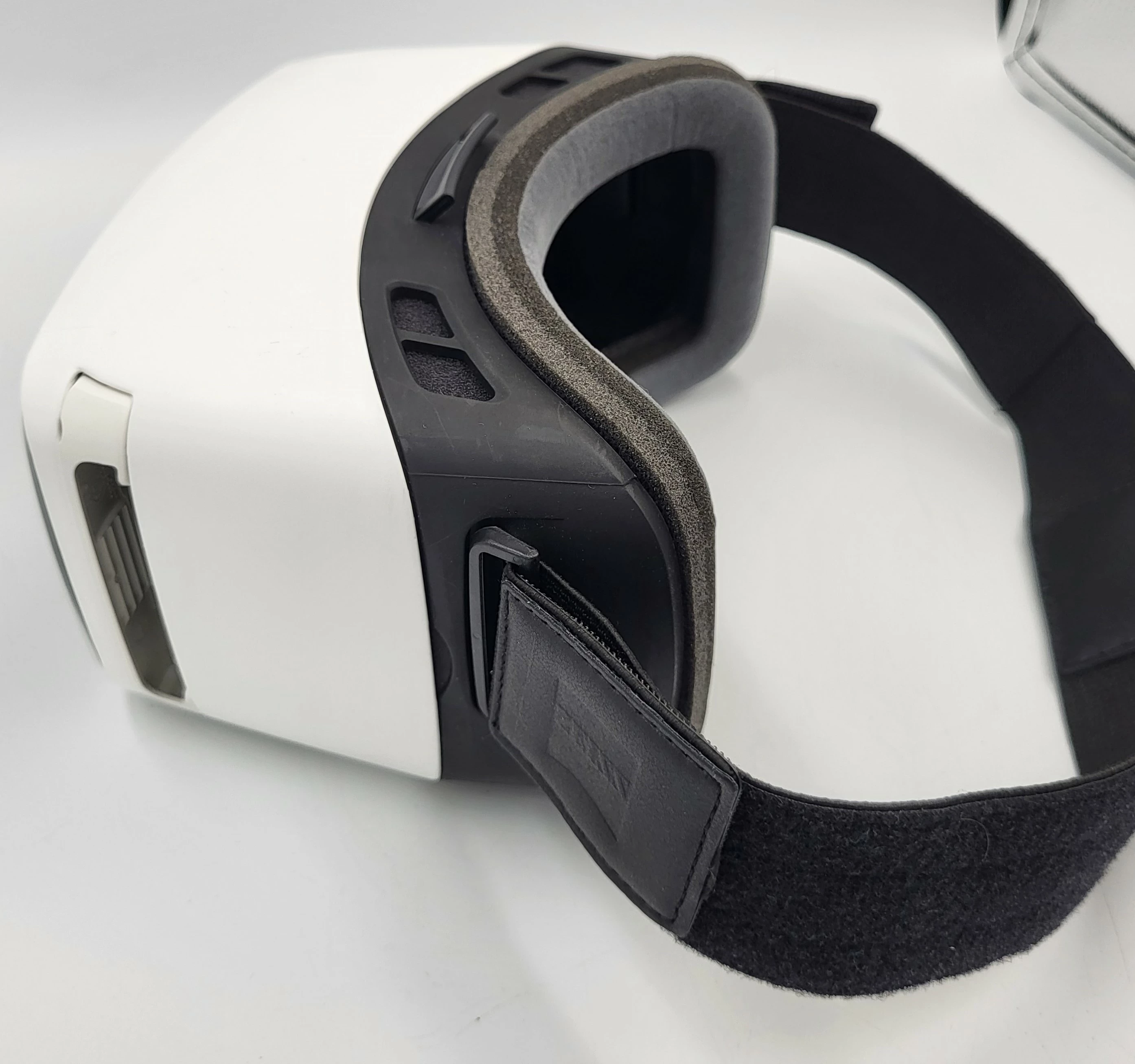 Kompliment Blodig spand GOGLE VR ZEISS VR ONE PLUS | Okulary VR | Loombard.pl