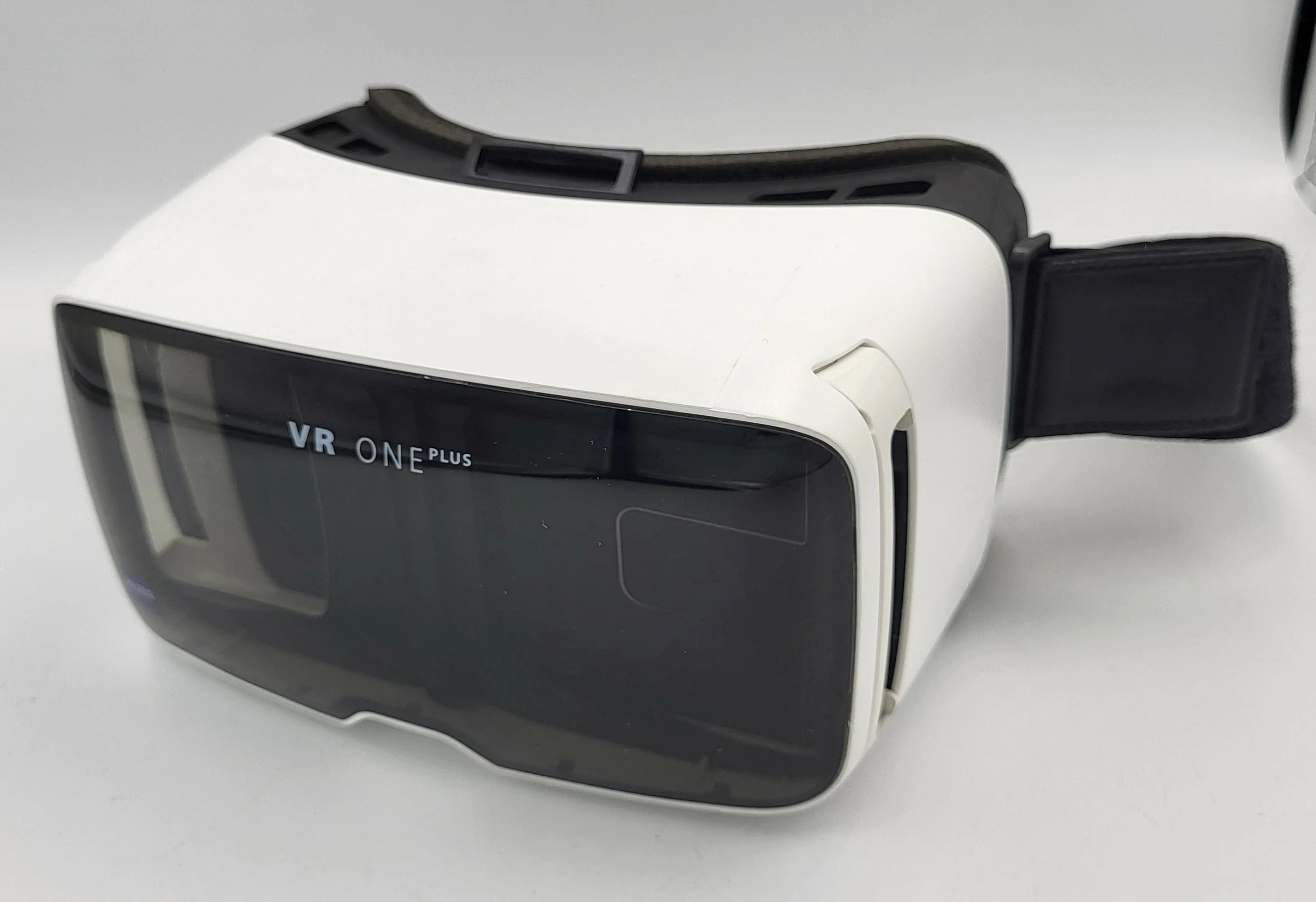 Kompliment Blodig spand GOGLE VR ZEISS VR ONE PLUS | Okulary VR | Loombard.pl