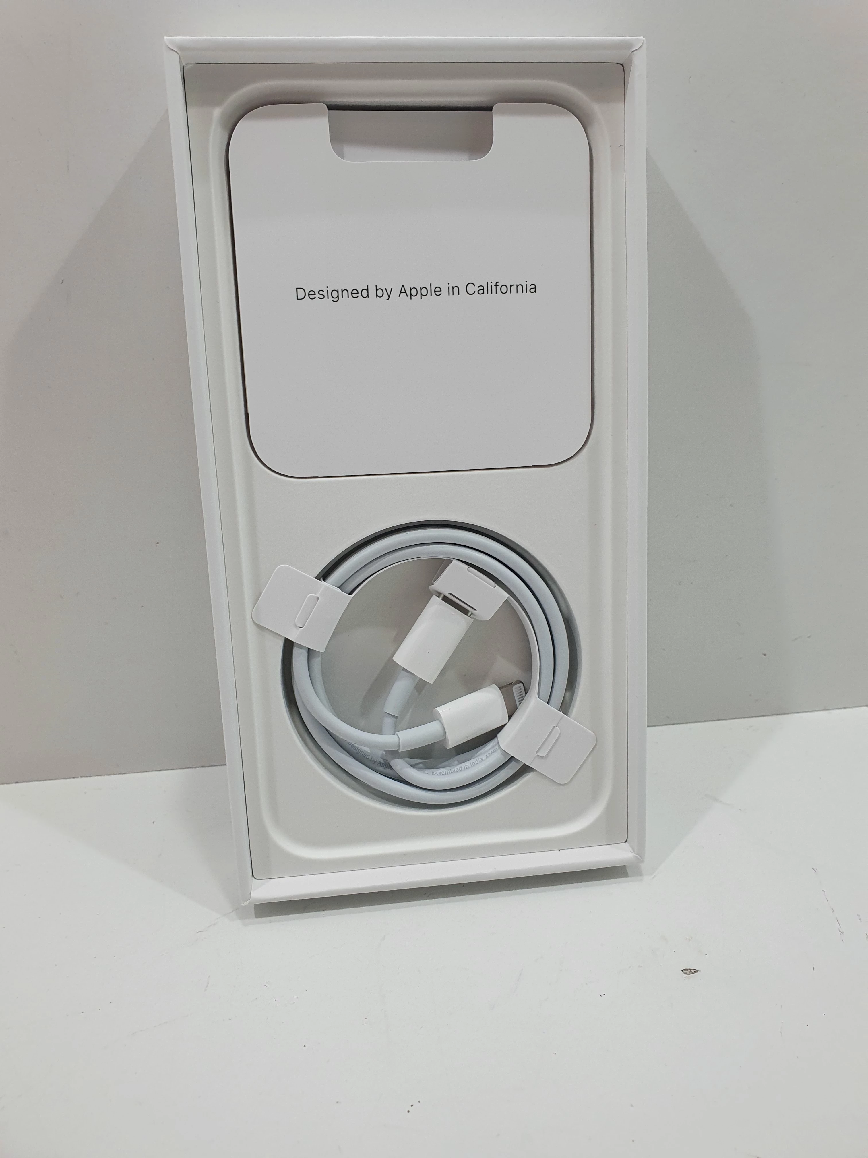 telefon-iphone-12-komplet-stan-powystawowy