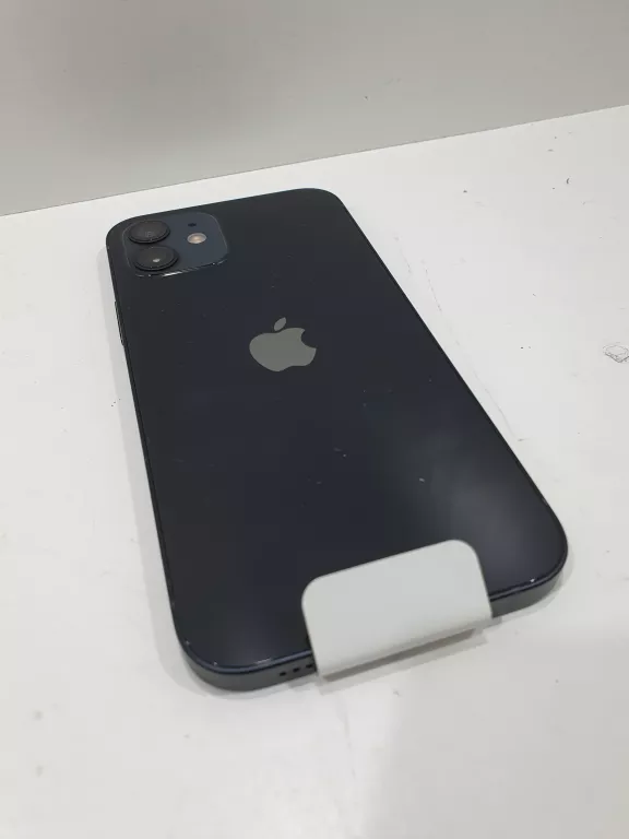 telefon-iphone-12-komplet-typ-smartfon