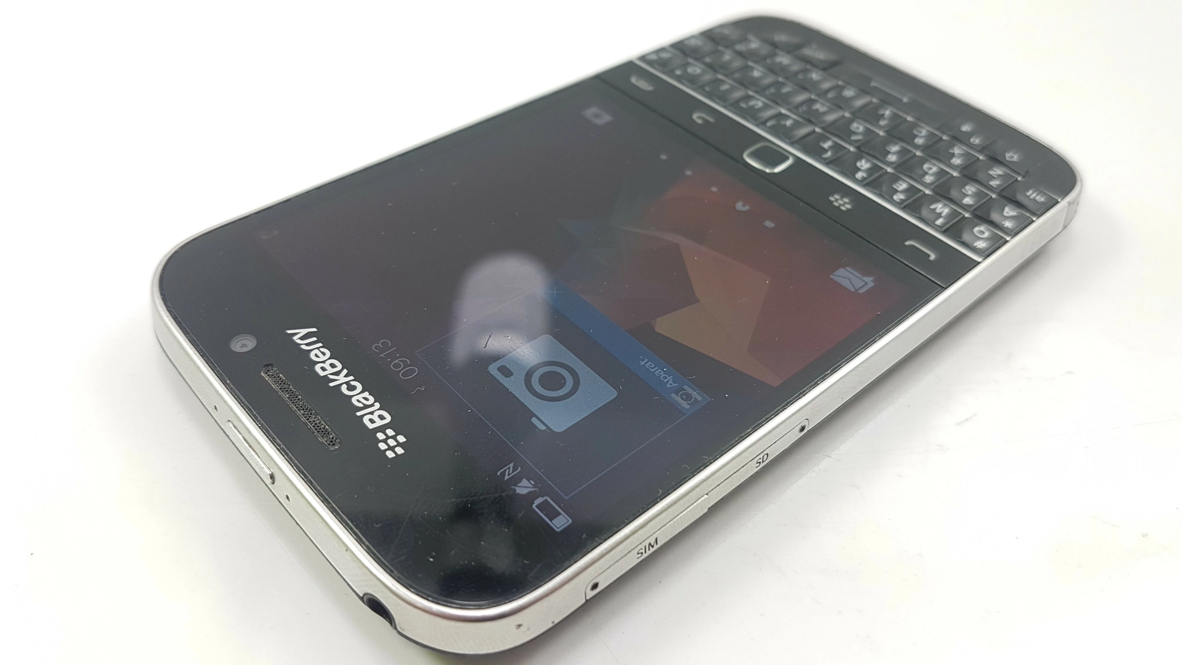 telefon-blackberry-classic-sqc100-1-opis-typ-smartfon