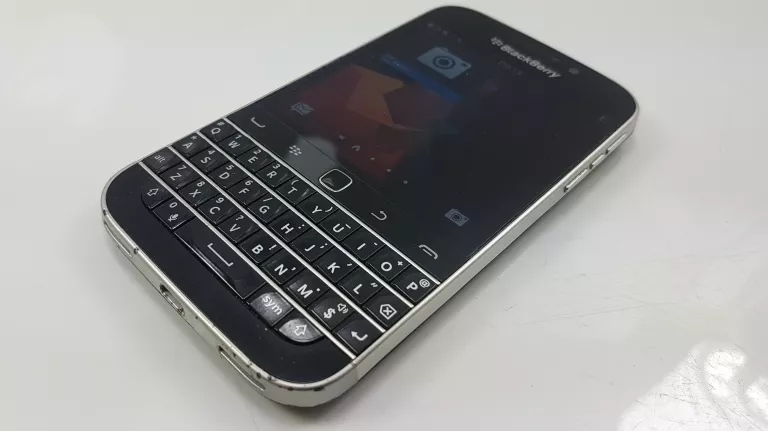 telefon-blackberry-classic-sqc100-1-opis-stan-uszkodzony