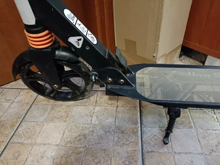 hulajnoga-urban-scooter-rodzaj-transportowe