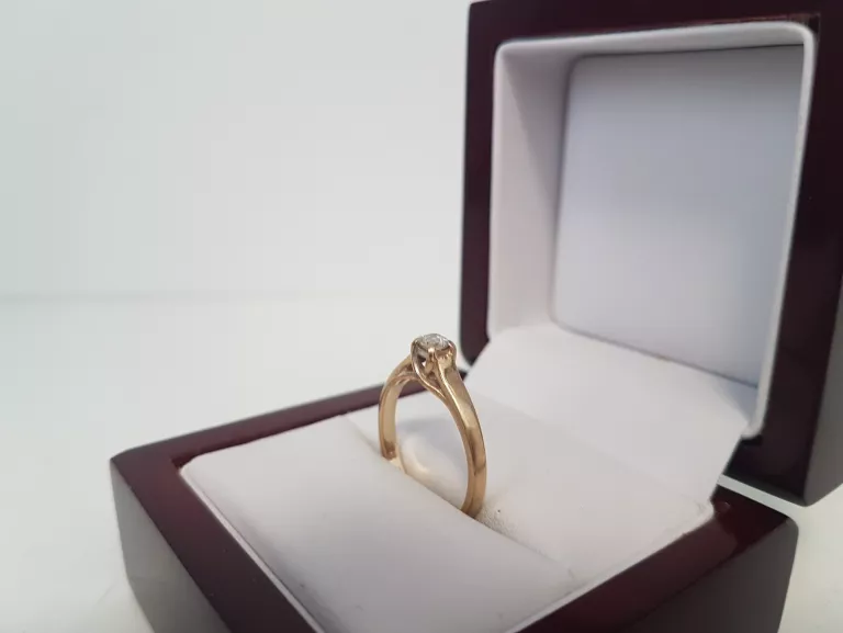 zloty-pierscionek-marka-inna-marka