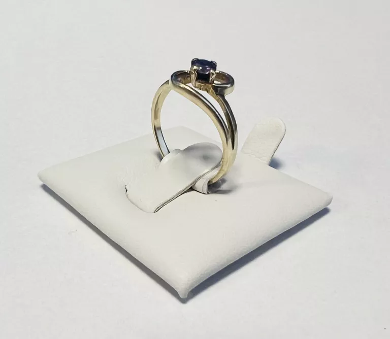 ZŁOTY PIERŚCIONEK 1,80G 333 R:13