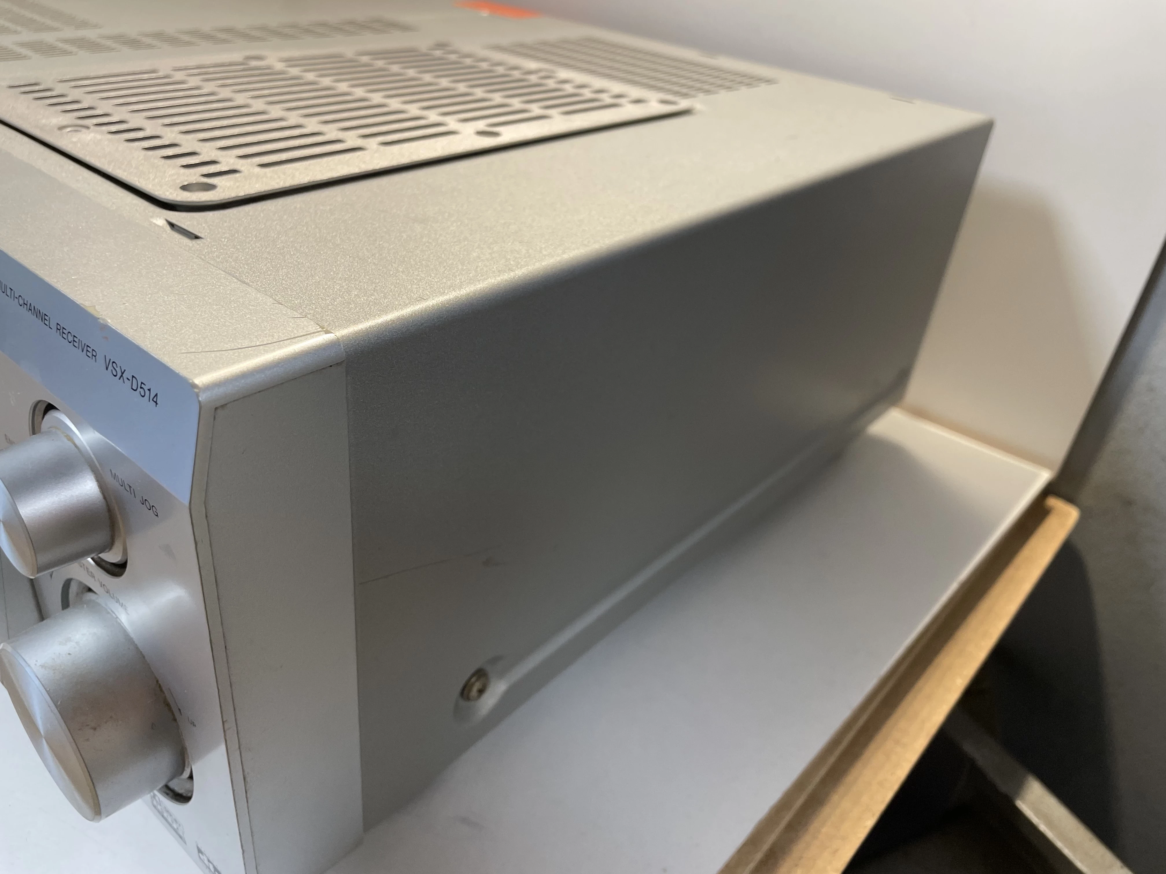 amplituner-pioneer-vsx-d514-pilot-kolor-srebrny