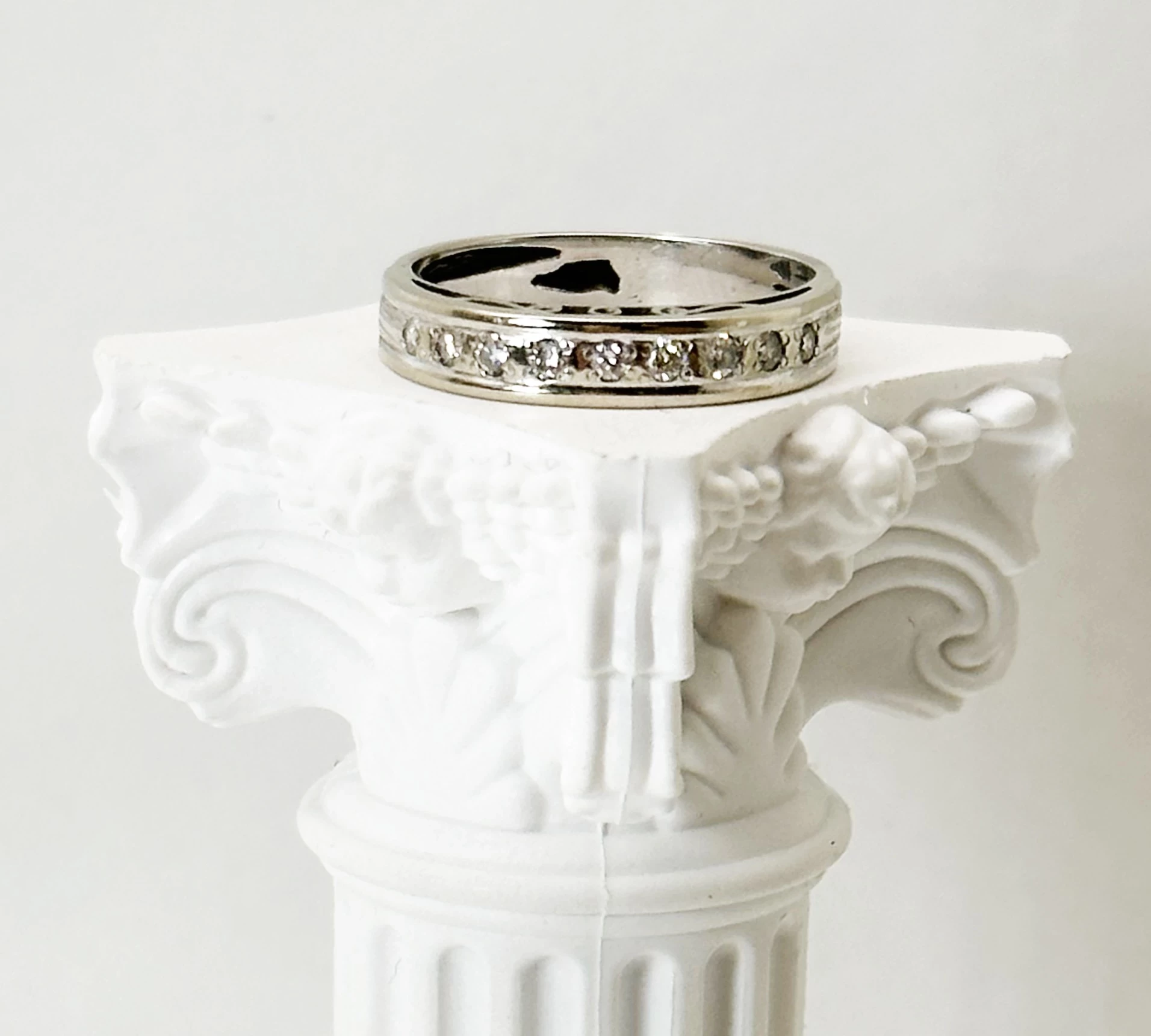 pierscionek-z-brylantami-biale-zloto-585-r16-346-rodzaj-klasyczne