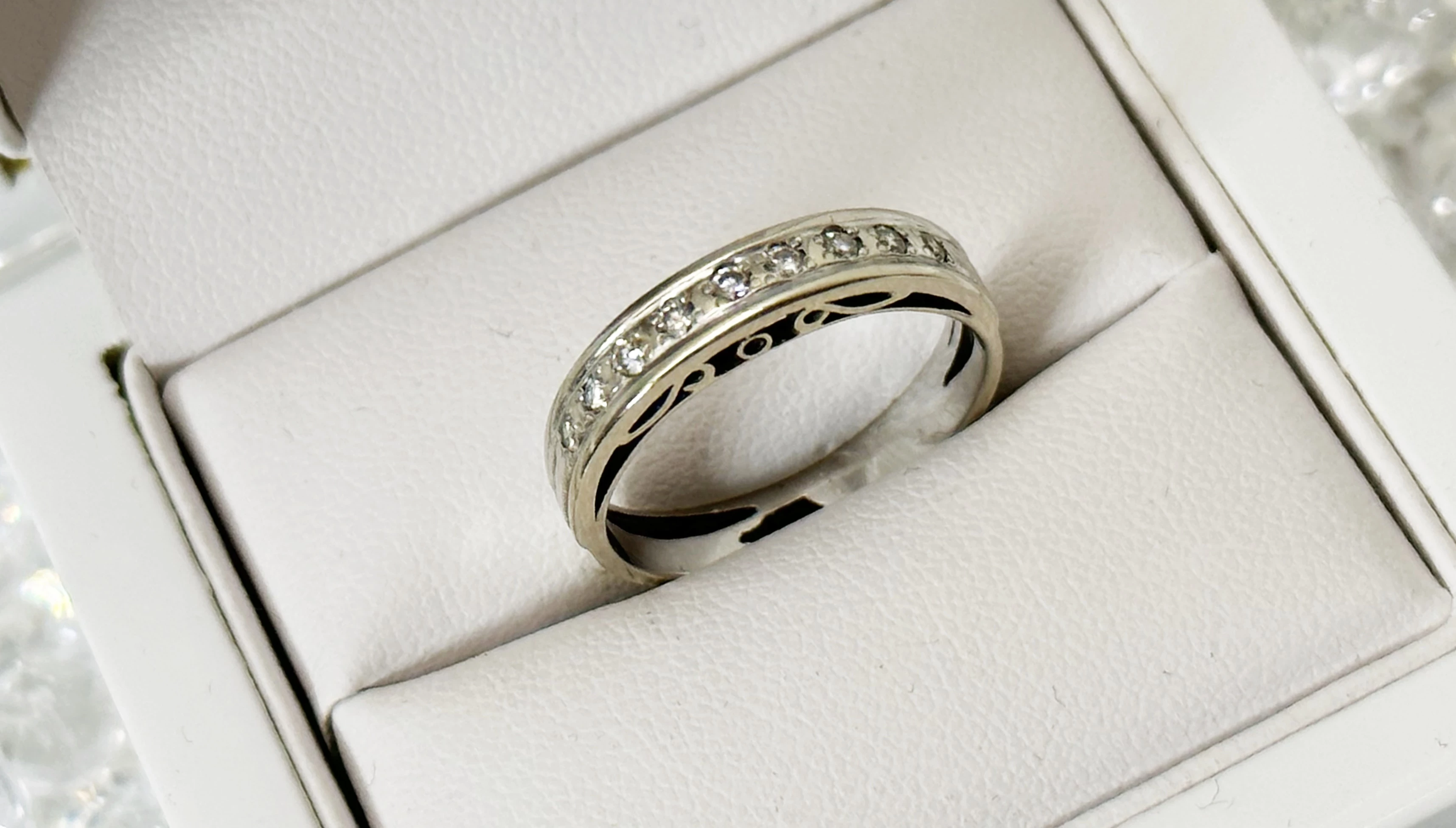 pierscionek-z-brylantami-biale-zloto-585-r16-346-kamien-brylant