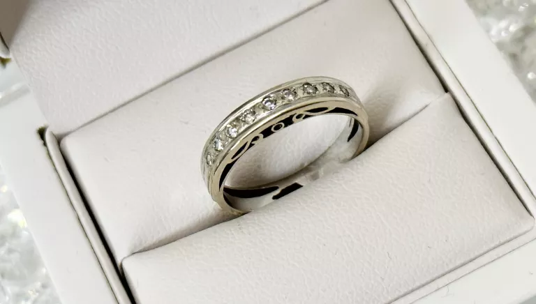 pierscionek-z-brylantami-biale-zloto-585-r16-346-kamien-brylant