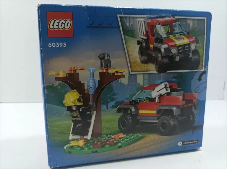 lego-60393-city-woz-strazacki-4x4-misja-ratunkow-wiek-dziecka-5-lat