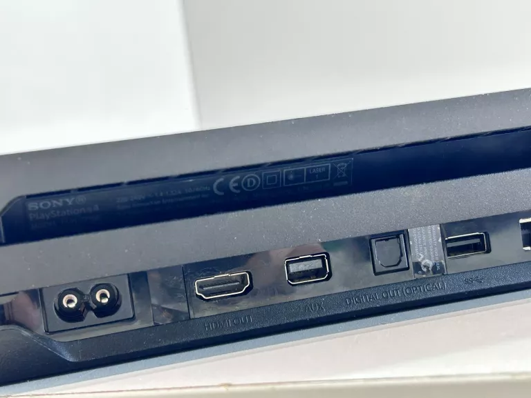 KONSOLA SONY PS4 PRO 1TB