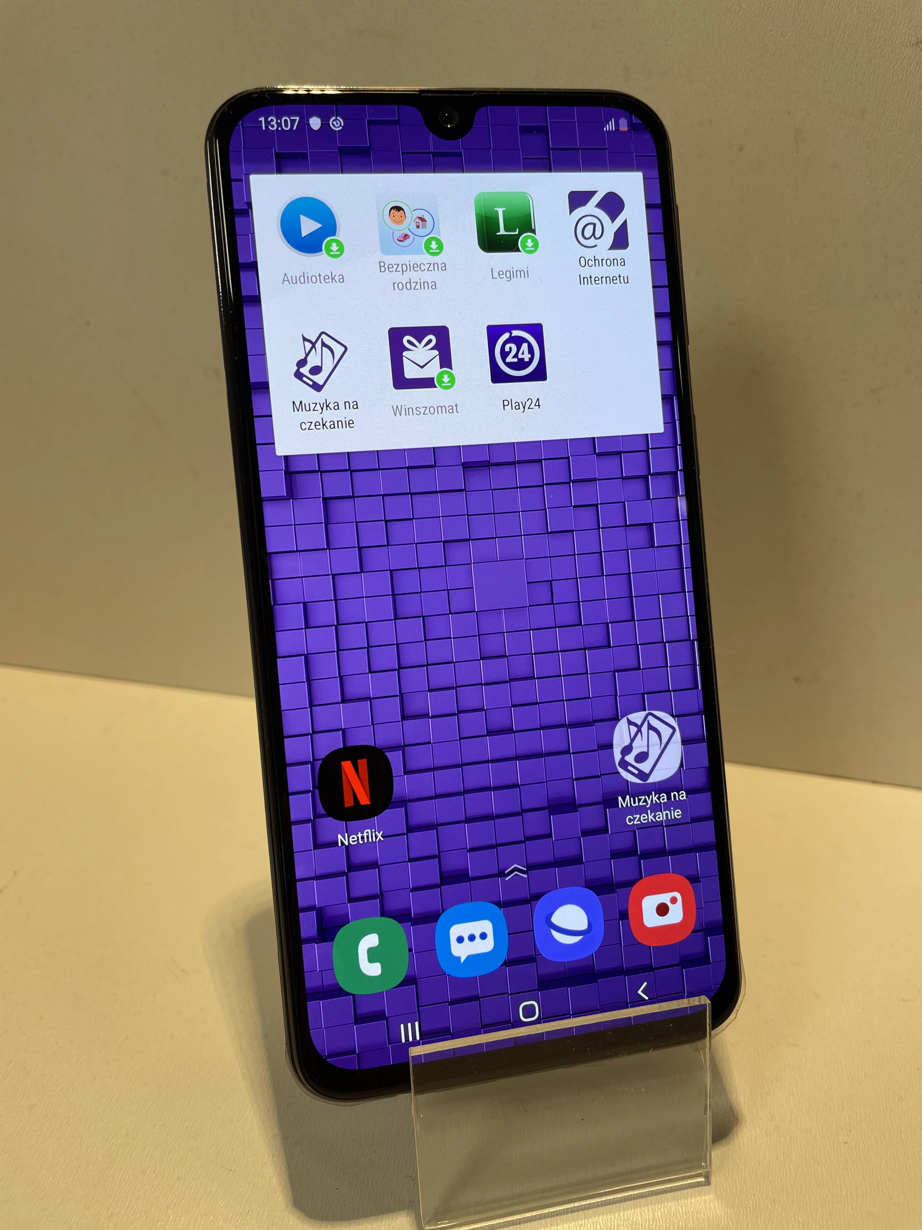 telefon-samsung-galaxy-a40-kolor-czarny